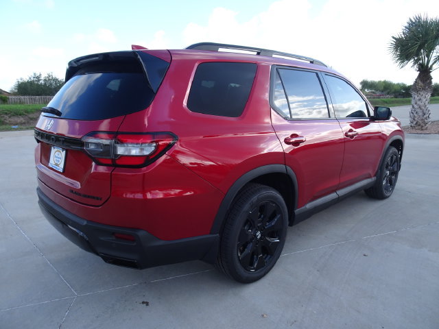 New 2026 Honda Pilot Black Edition image 4