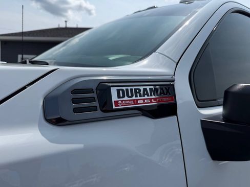 Used 2026 GMC Sierra 2500 AT4 w/ AT4 Premium Plus Package AWD/4WD image 10