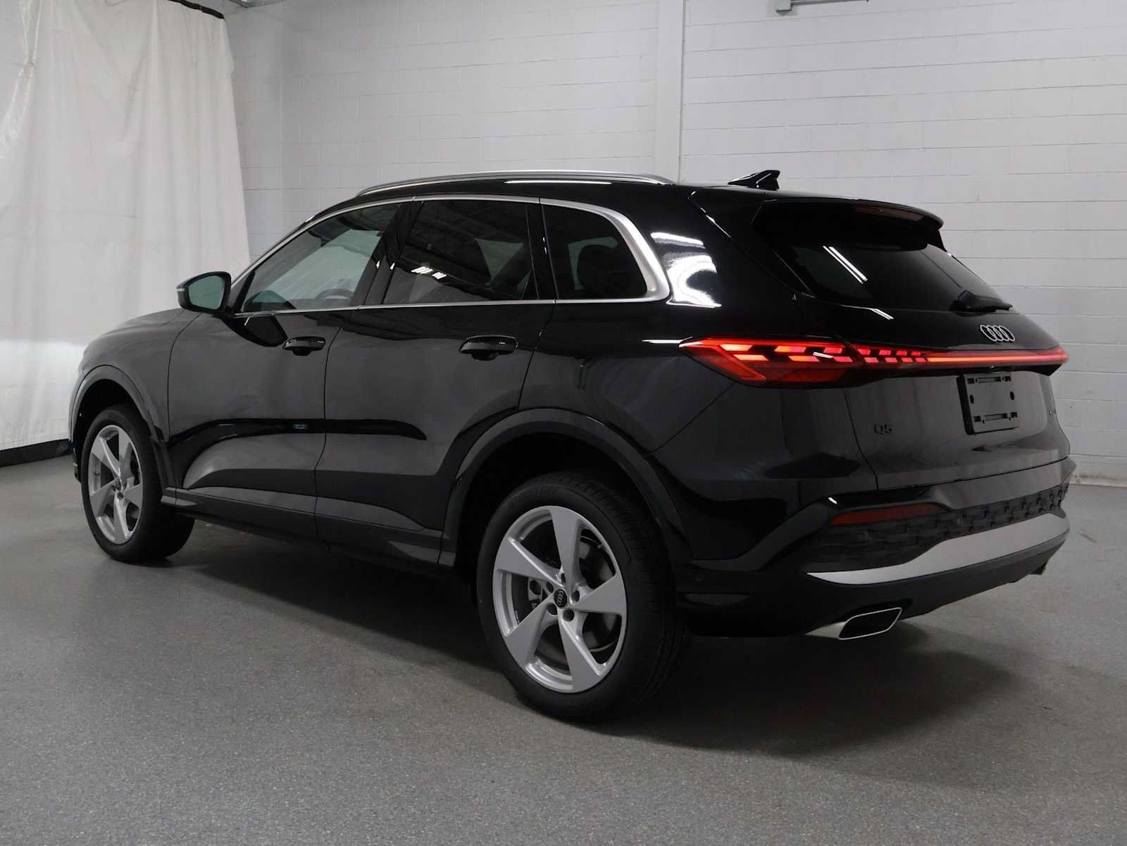 New 2026 Audi Q5 Premium AWD/4WD image 3