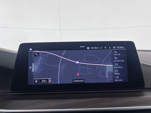 Used 2020 BMW 540i xDrive w/ M Sport Package image 32