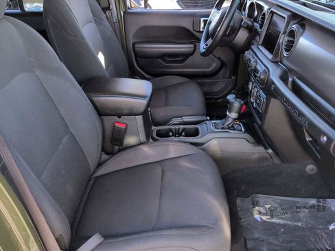 Used 2023 Jeep Wrangler Sport S image 21