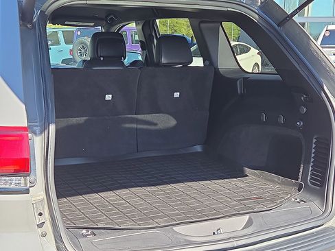 Used 2019 Jeep Grand Cherokee Altitude image 9