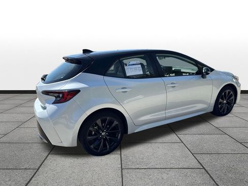 Used 2024 Toyota Corolla XSE FWD image 5