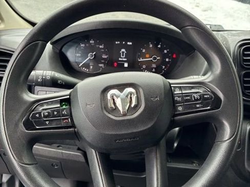 Used 2024 RAM ProMaster 2500 w/ Convenience Group image 29