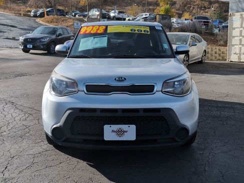 Used 2016 Kia Soul image 2