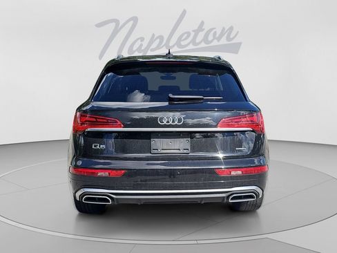 Used 2022 Audi Q5 2.0T Premium w/ Convenience Package AWD/4WD image 4