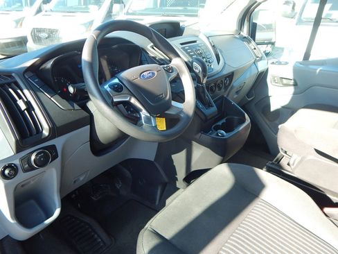 Used 2018 Ford Transit 350 XL image 2