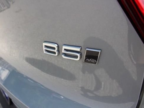 Certified 2024 Volvo XC40 B5 Ultimate w/ Protection Package Premier AWD/4WD image 14