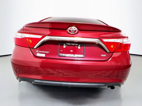Used 2016 Toyota Camry SE image 6