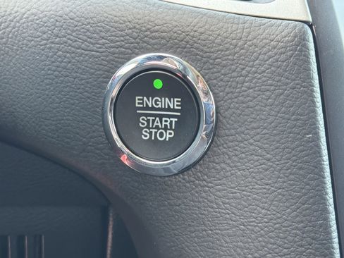 Certified 2022 Ford Edge SEL w/ Convenience Package image 9