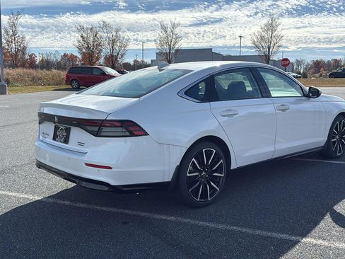 New 2025 Honda Accord Touring image 5