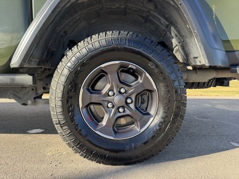 Used 2022 Jeep Gladiator Rubicon w/ Cold Weather Group image 20