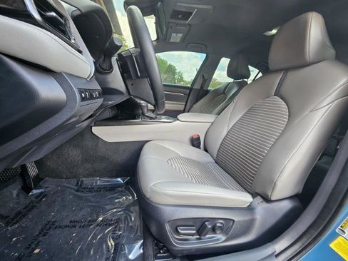 Used 2023 Toyota Camry SE image 35