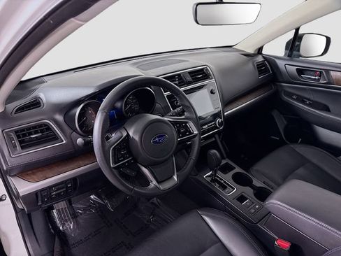 Used 2018 Subaru Outback 2.5i Limited AWD/4WD image 9