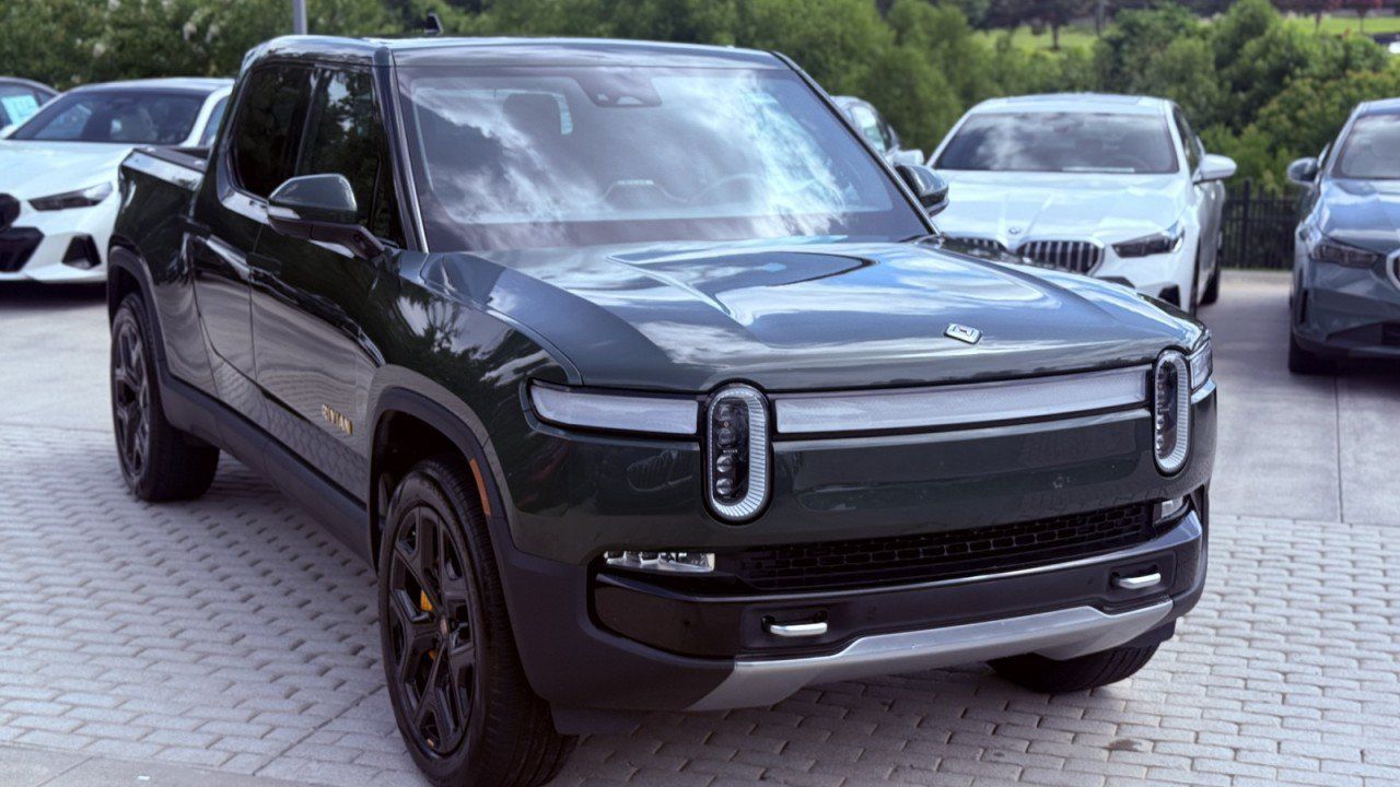 Used 2023 Rivian R1T Adventure Quad AWD/4WD image 7