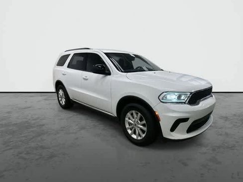 Used 2023 Dodge Durango SXT image 5