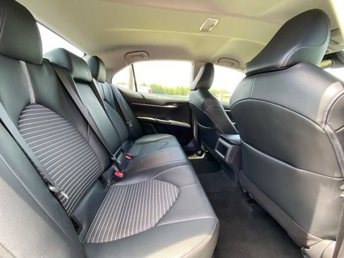 Used 2021 Toyota Camry SE FWD image 30