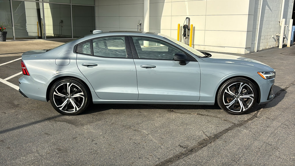 Certified 2024 Volvo S60 B5 Plus w/ Climate Package AWD/4WD image 27