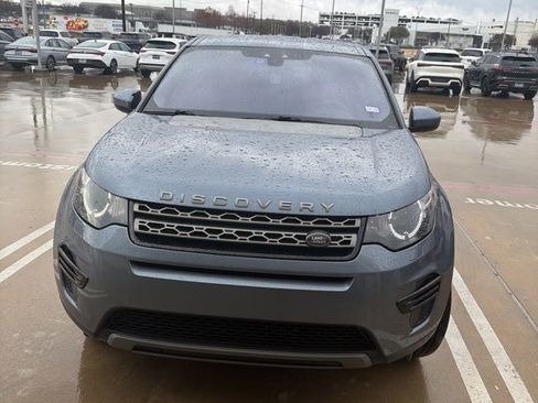 Used 2019 Land Rover Discovery Sport SE image 3