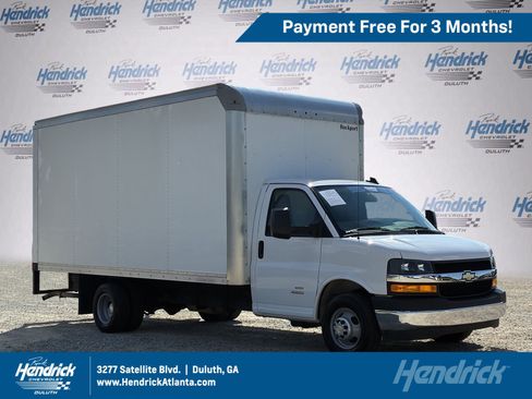 Used 2024 Chevrolet Express 4500 Extended w/ Power Convenience Package RWD image 1