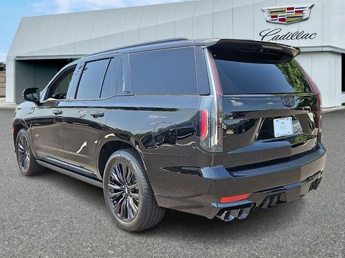 Used 2024 Cadillac Escalade V w/ LPO, ONYX Package AWD/4WD image 3
