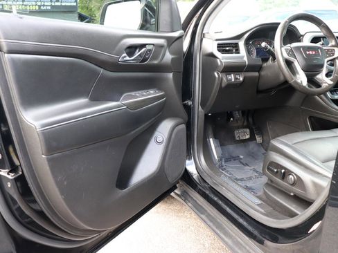 Used 2020 GMC Acadia SLT AWD/4WD image 10