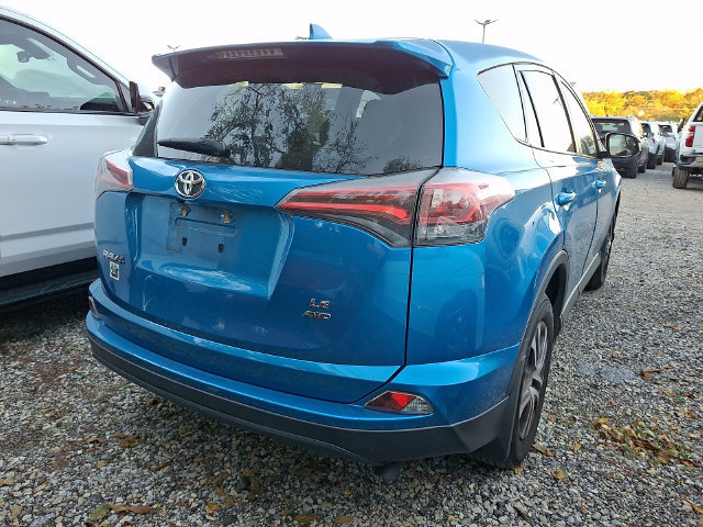 Used 2018 Toyota RAV4 LE w/ All Weather Liner Package AWD/4WD image 6