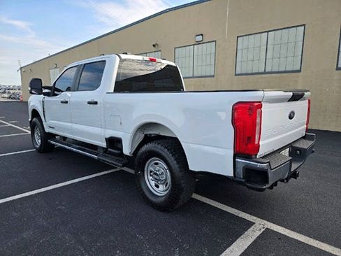 Used 2023 Ford F250 XL w/ FX4 Off-Road Package AWD/4WD image 3