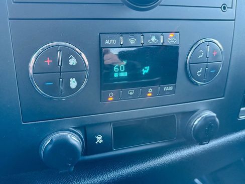 Used 2011 GMC Sierra 1500 SLE w/ Power Tech Package image 39