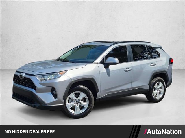 Used 2021 Toyota RAV4 XLE w/ Convenience Package FWD image 1