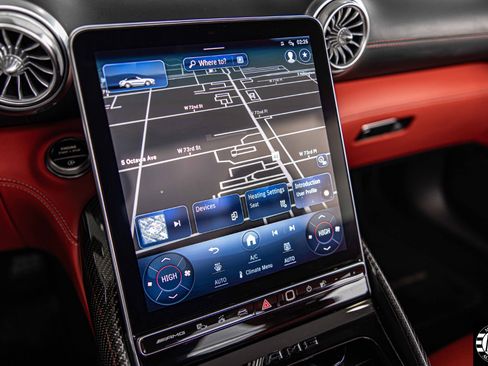 Used 2022 Mercedes-Benz SL 63 AMG 4MATIC w/ AMG Aerodynamic Package image 18