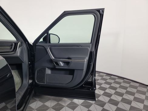 Used 2023 Rivian R1S Adventure AWD/4WD image 18