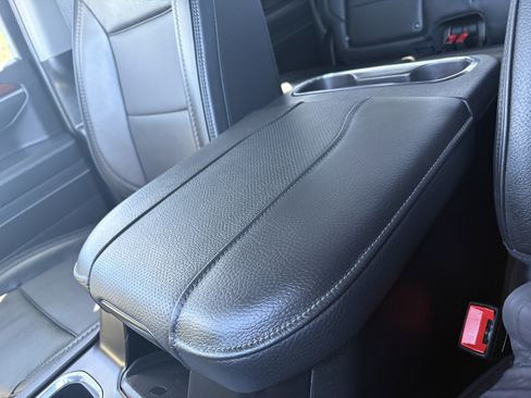 Used 2025 GMC Sierra 1500 Denali AWD/4WD image 27