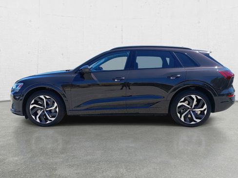 Used 2024 Audi Q8 e-tron Premium Plus w/ Premium Plus Package AWD/4WD image 8