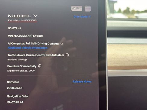 Used 2022 Tesla Model Y Performance AWD/4WD image 11