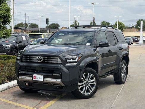 Certified 2025 Toyota 4Runner Limited AWD/4WD image 2