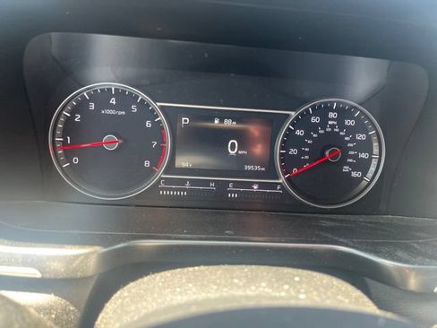 Used 2022 Kia Sorento LX FWD image 16