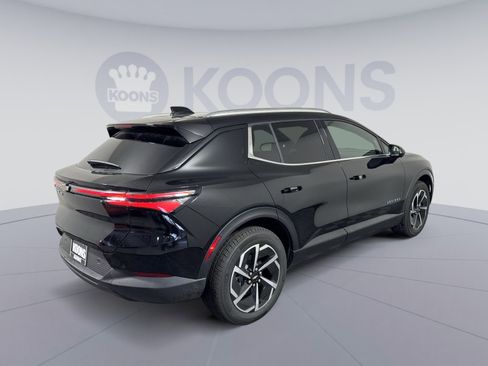 New 2026 Chevrolet Equinox EV LT image 7