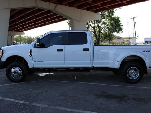 Used 2017 Ford F350 XL w/ STX Appearance Package AWD/4WD image 1