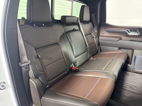 Used 2024 GMC Sierra 1500 Denali w/ Denali Reserve Package AWD/4WD image 15