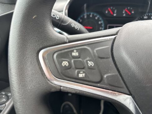 Used 2018 Chevrolet Equinox LT image 11