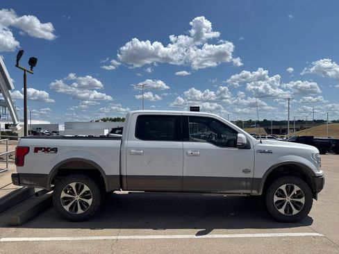 Used 2019 Ford F150 King Ranch w/ Equipment Group 601A Luxury AWD/4WD image 9