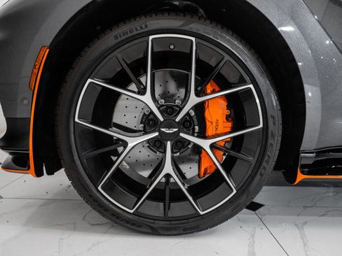 Used 2025 Aston Martin DBX 707 image 4