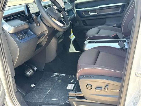 New 2025 Volkswagen ID. Buzz Pro S image 25