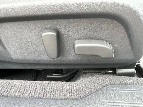 Used 2019 Subaru Outback 3.6R Touring image 13