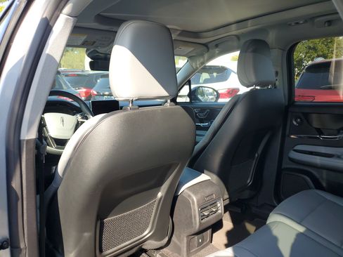 Certified 2022 Lincoln Corsair Reserve w/ Equipment Group 201A image 9