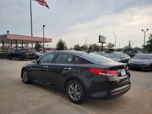 Used 2016 Kia Optima LX FWD image 5
