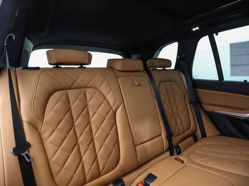 New 2026 BMW X5 xDrive50e w/ Executive Package AWD/4WD image 27
