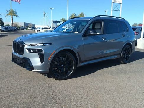 Used 2026 BMW X7 M60i AWD/4WD image 2