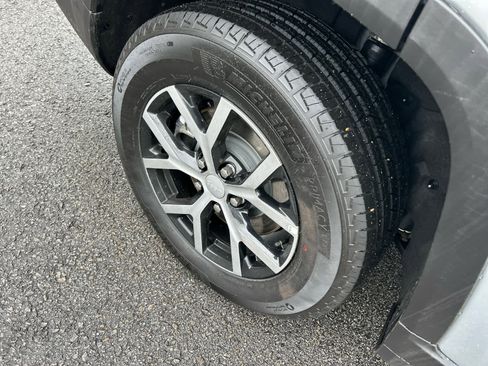 Used 2025 Jeep Grand Cherokee L Limited w/ Trailer Tow Package image 14